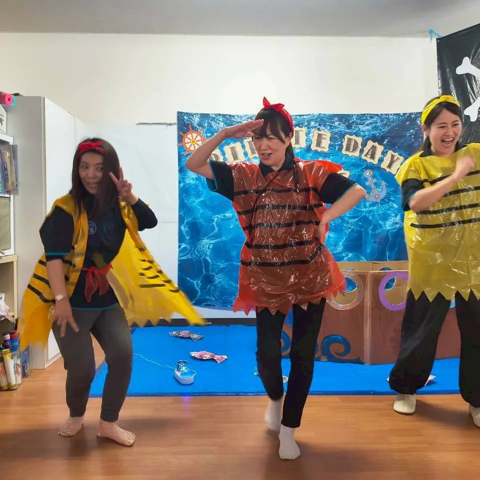 Pirates Dayでは、子どもたちが自分で作った衣装やア...